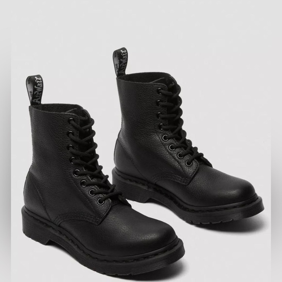 Dr. Martens 1460 Pascal Mono Black Lace-Up Leather Boots - NWT - Picture 1 of 13